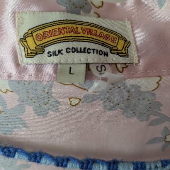 Silk Vintage Kimono - Picture 6 of 6